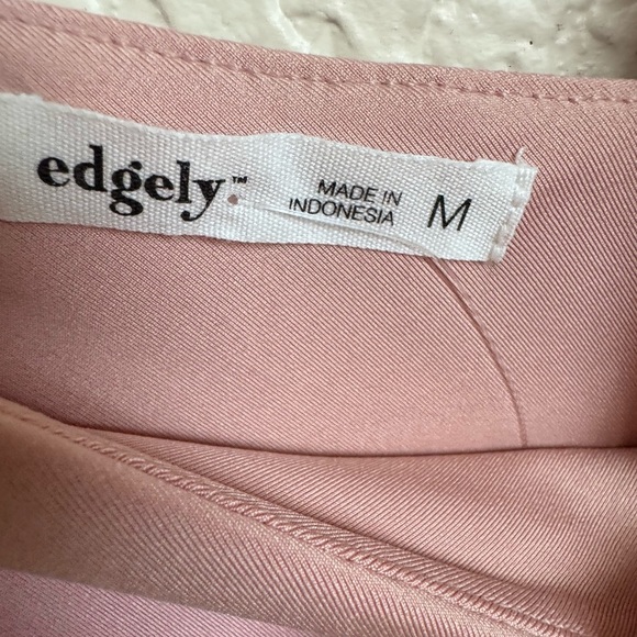 Maurices Pale Pink Bodysuit Tank Style V Neck - Picture 2 of 3